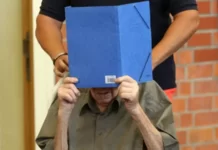 Condenan a un guardia nazi de 101 años a 5 años de prisión por complicidad en asesinatos