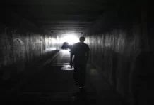 «Vine aquí a desaparecer del mundo»: la peligrosa ciudad subterránea de Las Vegas en la que viven cientos de personas
