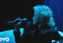 Cyndi Lauper – I Drove All Night (from Live…At Last)