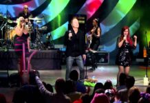 The B-52’s – Love Shack (With The Wild Crowd!: Live in Athens, GA)