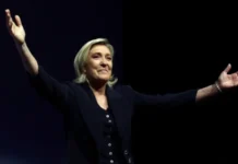 La extrema derecha de Marine Le Pen se convierte en la fuerza dominante tras la primera vuelta de las parlamentarias en Francia