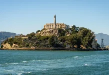 Célebres intentos de fuga, Al Capone y Hollywood: cómo se construyó el mito de la «prisión maldita» de Alcatraz