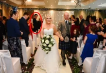 Resuelven el misterio del intruso que se coló en una boda y mantuvo desconcertados a los novios durante cuatro años