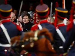 La polémica que genera la designación de Milei del primer militar como ministro de Defensa en Argentina desde el regreso de la democracia