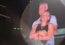 La mujer del video viral del concierto de Coldplay habla por primera vez de los abusos y amenazas que sufre