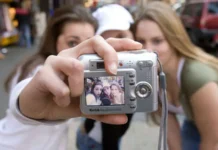 Por qué tus fotos de principios de los 2000 pueden haberse perdido para siempre (y varios consejos para conservar las que tienes ahora)