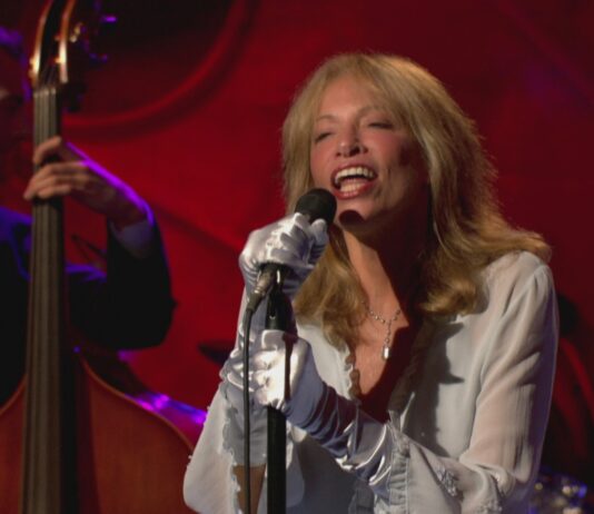 Carly Simon – You’re So Vain (Live On The Queen Mary 2) Radioluna.cl