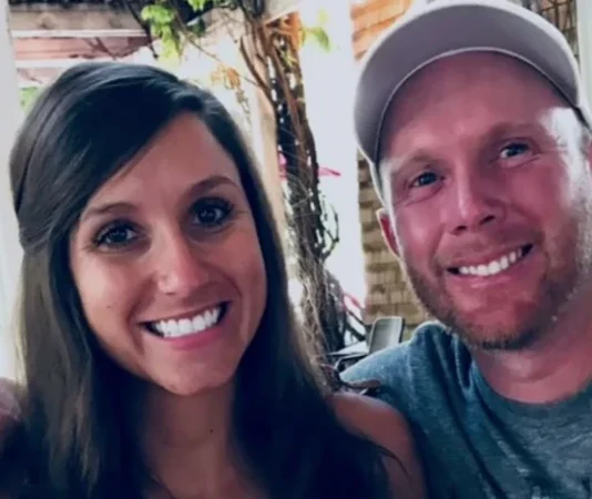 El juicio en EE.UU. a una mujer que escribió un libro sobre la muerte de su esposo y después fue acusada de haberlo asesinado