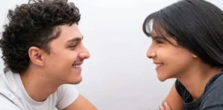 El experimento de 36 preguntas «para enamorarte de cualquiera» creado hace 30 años