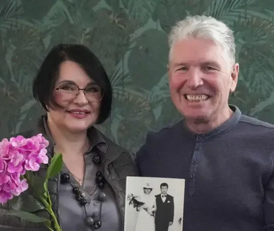 «Tuve que huir descalza con mi vestido de novia»: el traumático recuerdo de la última boda en Chernóbil a 40 años del accidente nuclear