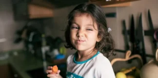 Los sorprendentes beneficios que tiene masticar bien los alimentos (además de para tu digestión)