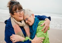 Lo que las «doulas de la muerte» nos enseñan sobre el fin de la vida