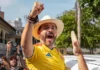 Quién es Abelardo de la Espriella, el empresario que se perfila como presidente de Colombia y promete gobernar con «mano de hierro» inspirado en Bukele y Trump