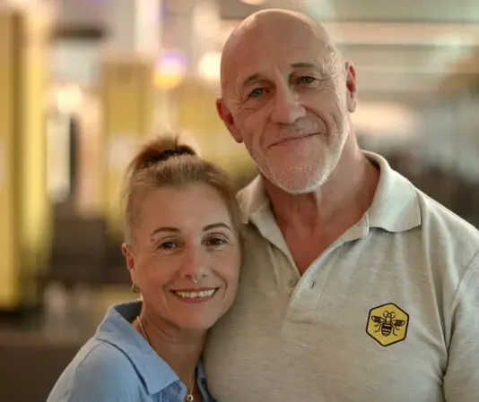 «Descubrí que mi mejor amigo y compañero de trabajo era en realidad mi hermano»