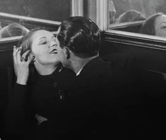 «Cuando nada era tabú»: 10 imágenes íntimas de una París perdida y decadente de la década de 1930
