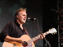 10cc – I’m Not In Love HD (Live – 2010) Radioluna.cl