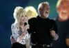 Dolly Parton & Kenny Rogers Perform “Islands In The Stream” Live | CMT 100 Greatest Duets