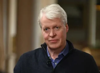 Exclusiva BBC | «Estoy diciendo la verdad»: el hermano de Diana de Gales defiende sus señalamientos de que Carlos III estaba «eufórico» tras la muerte de la princesa