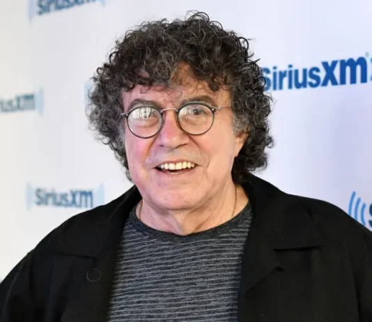 Muere a los 81 años el cantautor argentino Piero, ícono de la canción popular y de protesta en América Latina
